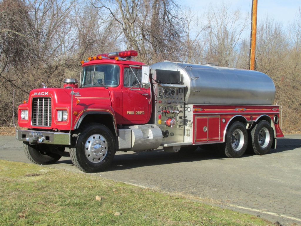1991 Mack 3000 Gallon Pumper Tanker 1000/3000 (T1205) Fenton Fire