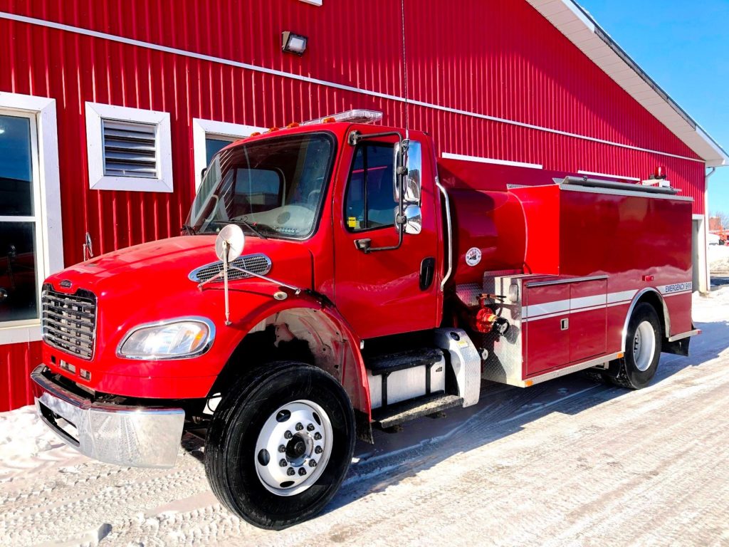 2014 Freightliner 2000 Gallon Tanker with Pump (T1211) Fenton Fire