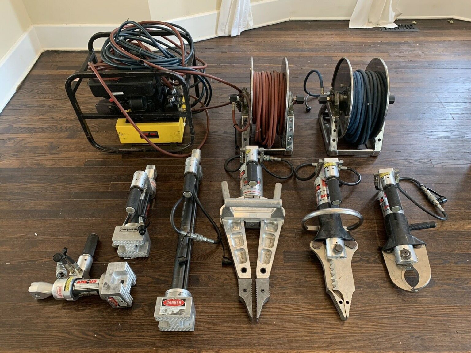 Amkus Hydraulic Rescue Tools (A2589) Fenton Fire