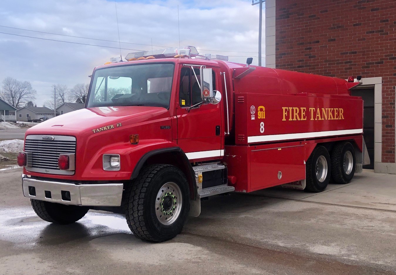 2001 Freightliner 3600 GAL with 500 Pump copy