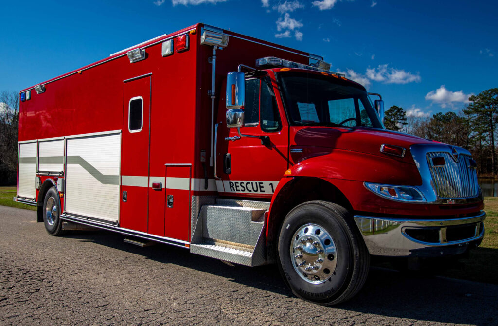 2009 International Walk-in Rescue (R2300) | Fenton Fire