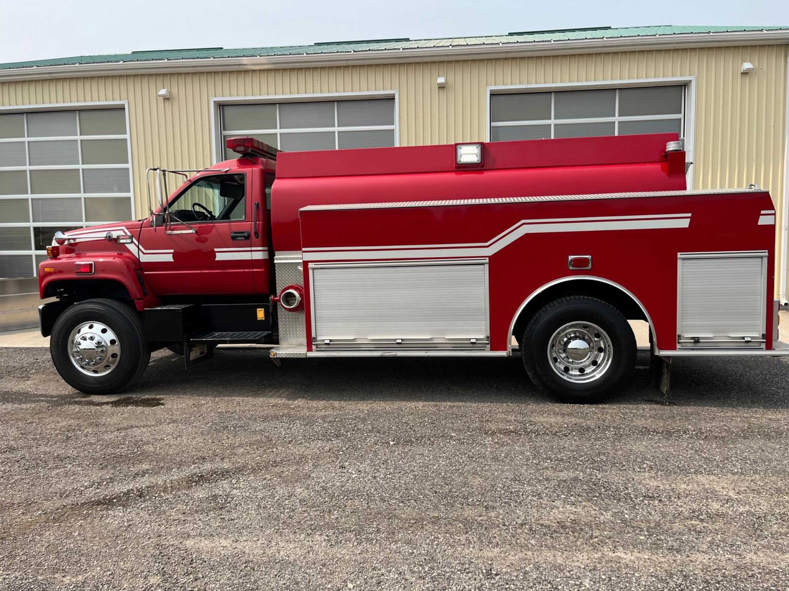 1998 GMC 2000 Gallon Tanker (T1341) Fenton Fire
