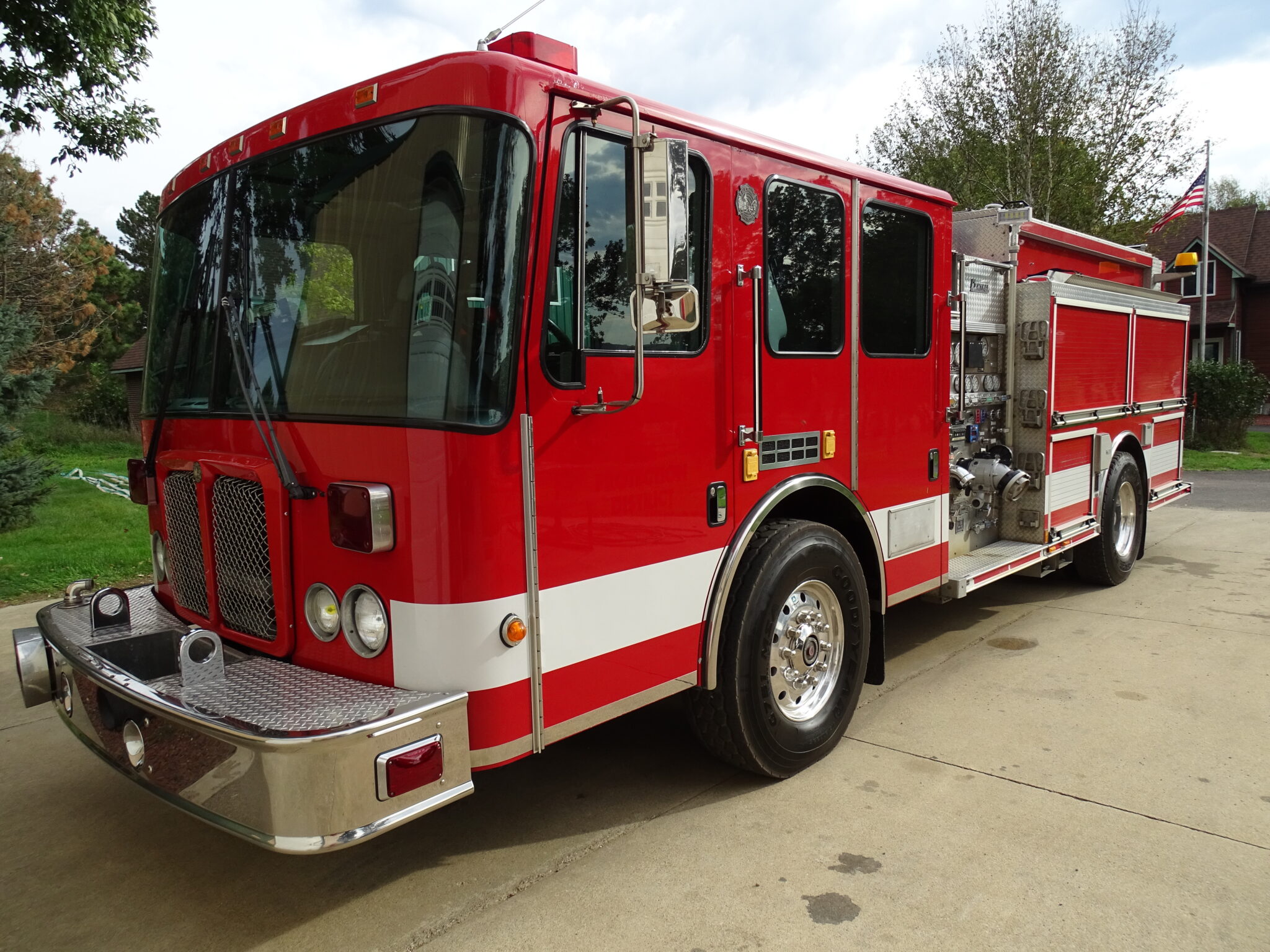 2002 HME Rosenbauer Rescue Engine 1500/750 (E4728)