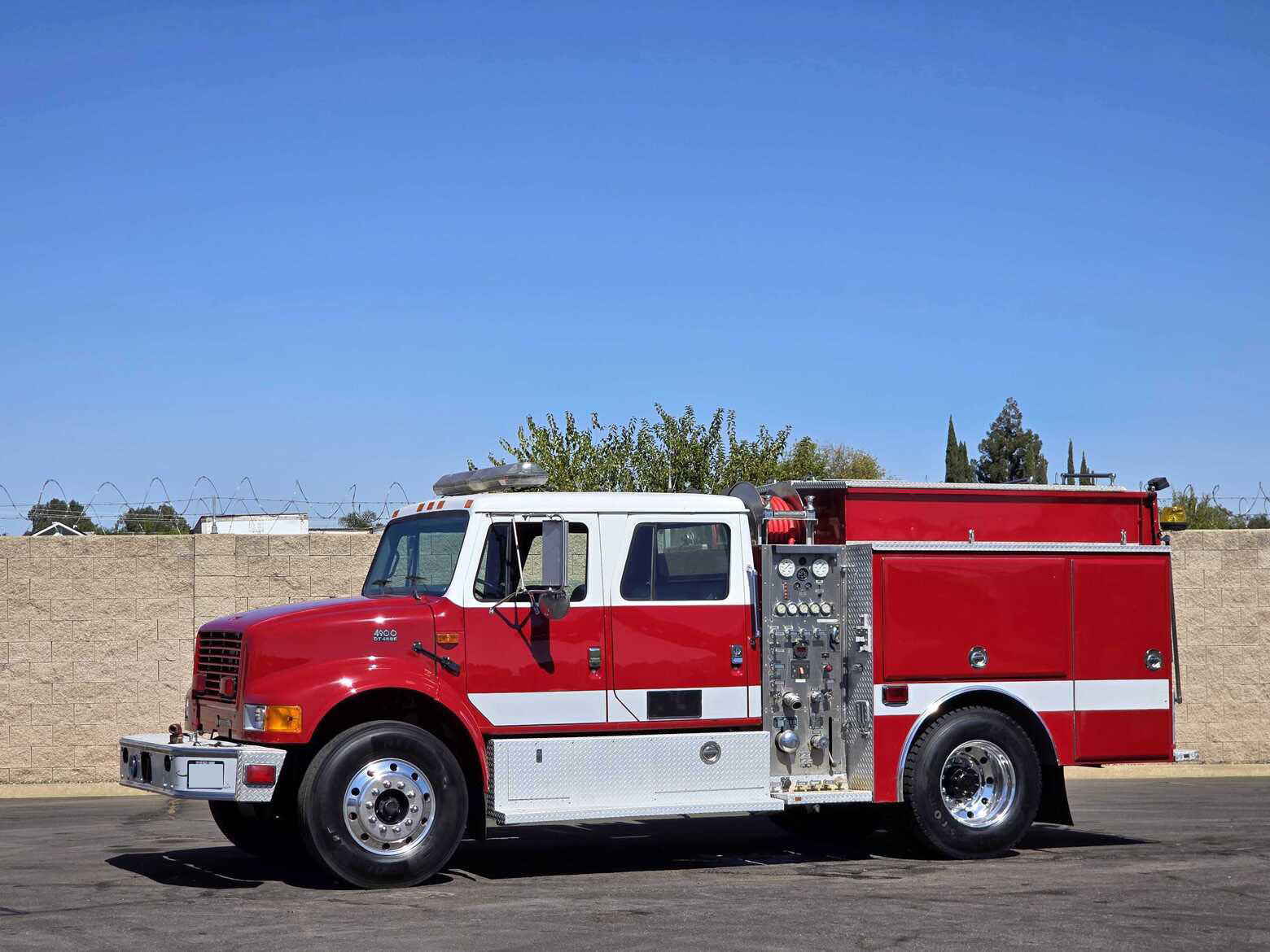 2001 International 4900 Type 3 Fire Pumper (W1449) Fenton Fire
